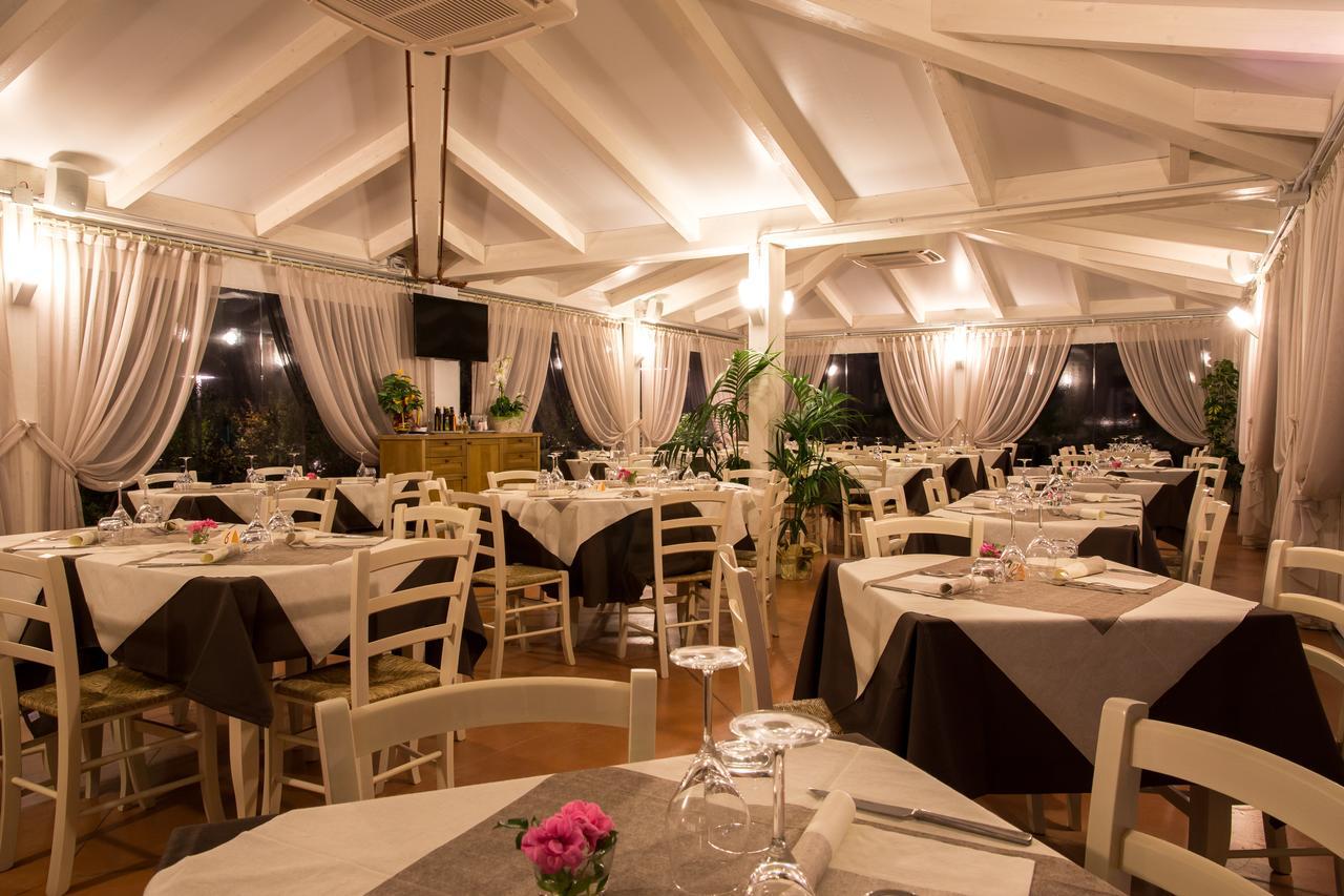 Locanda Borgognina Lucrezia Luaran gambar