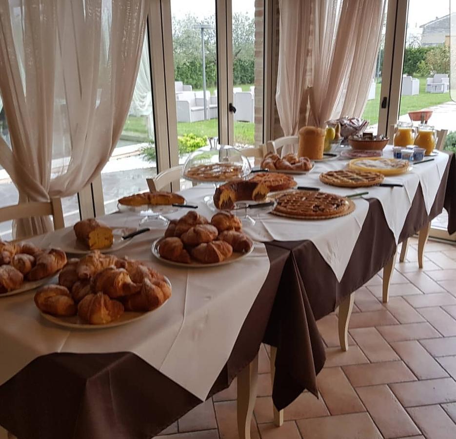 Locanda Borgognina Lucrezia Luaran gambar